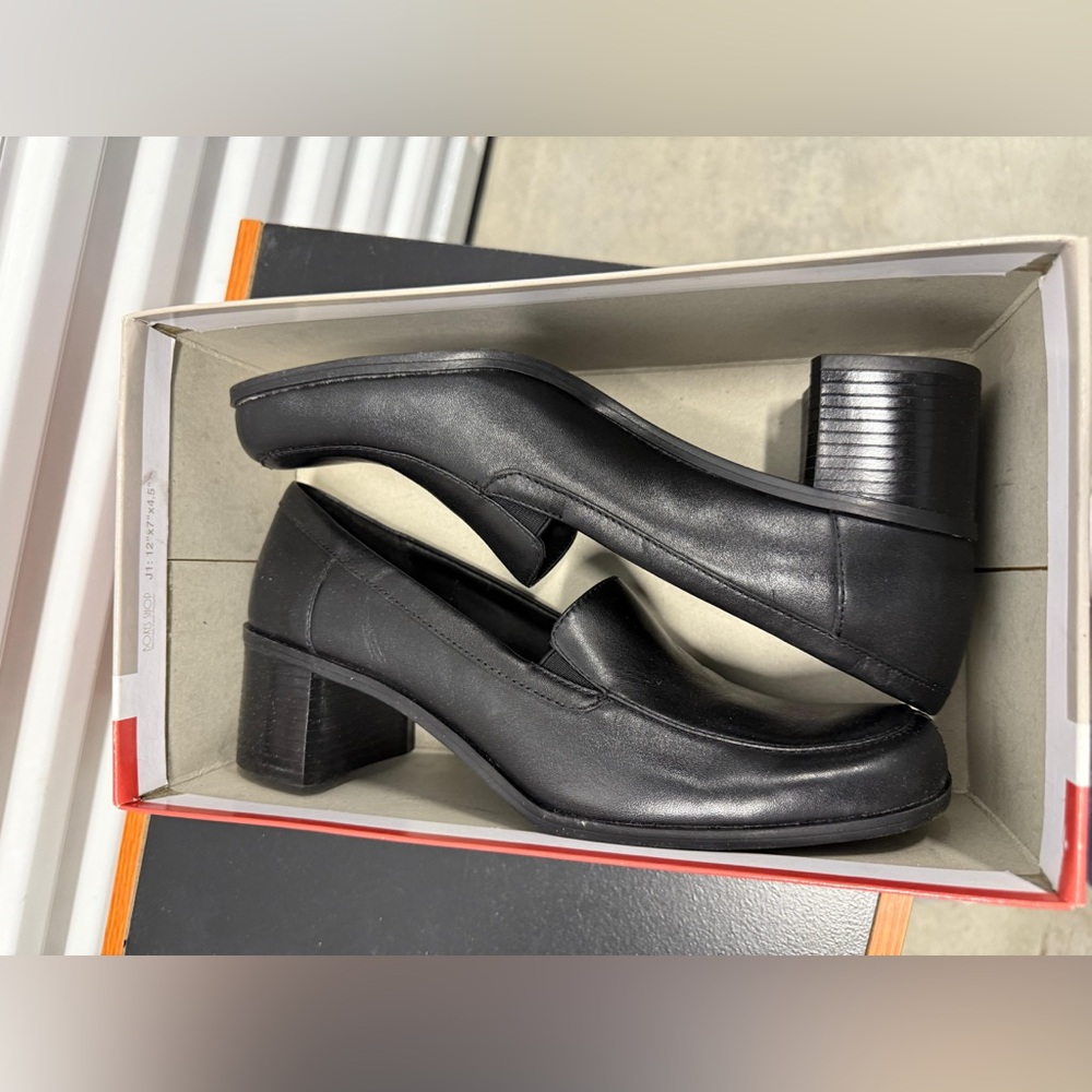 Croft & Barrow Women's Black Flats